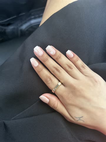 Gel manicure
